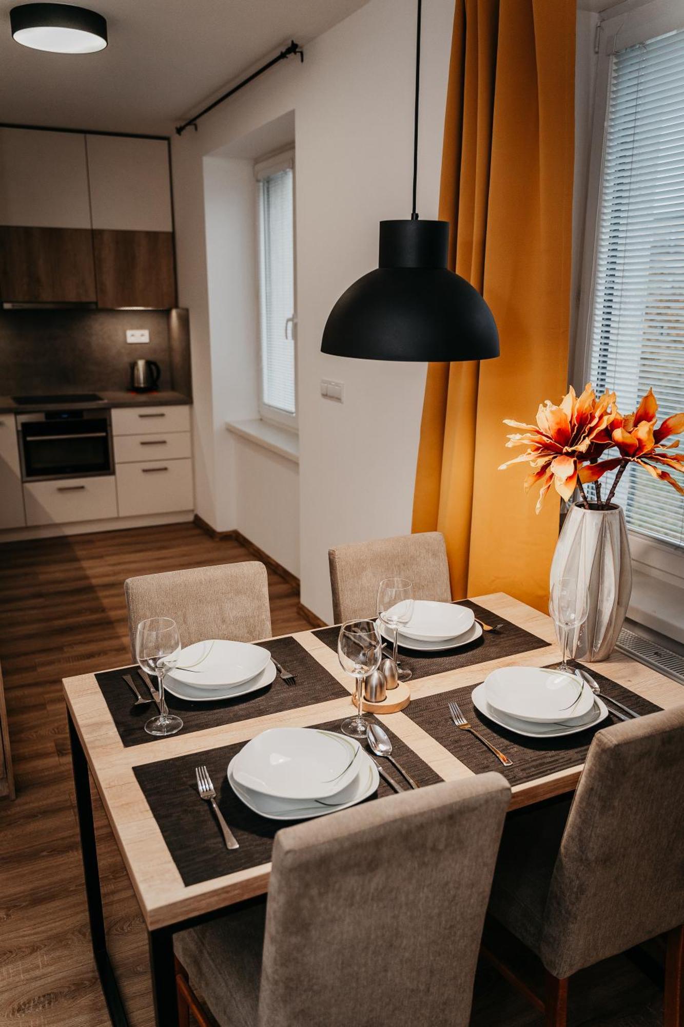 Old Town City Center Apartment 2 - Private Parking Included Košice Buitenkant foto