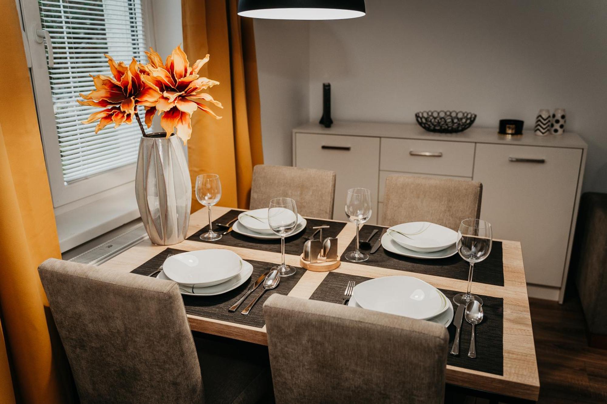 Old Town City Center Apartment 2 - Private Parking Included Košice Buitenkant foto